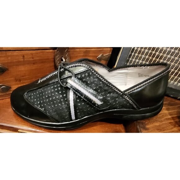 Cloudwalkers Women's Elley 9W Black Slip-On Casual Shoes - Picture 8 of 14